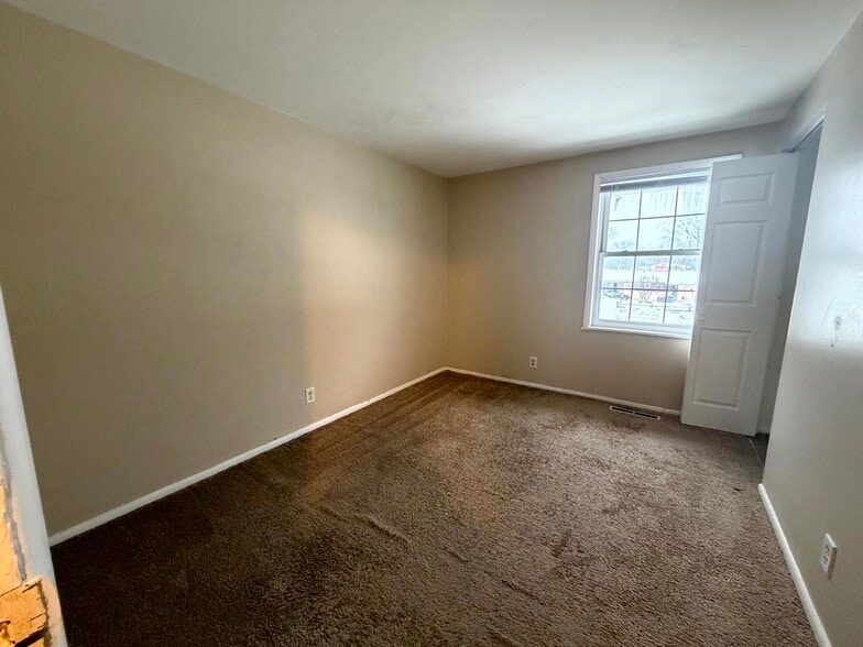 Building Photo - 2808 Hickory Rd