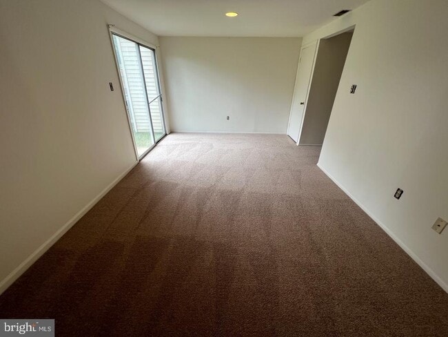 Building Photo - 7520 Indian Hills Dr
