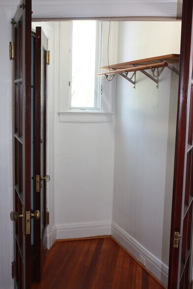 Building Photo - 3409 Greenway