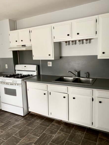 Building Photo - 3214 133rd St