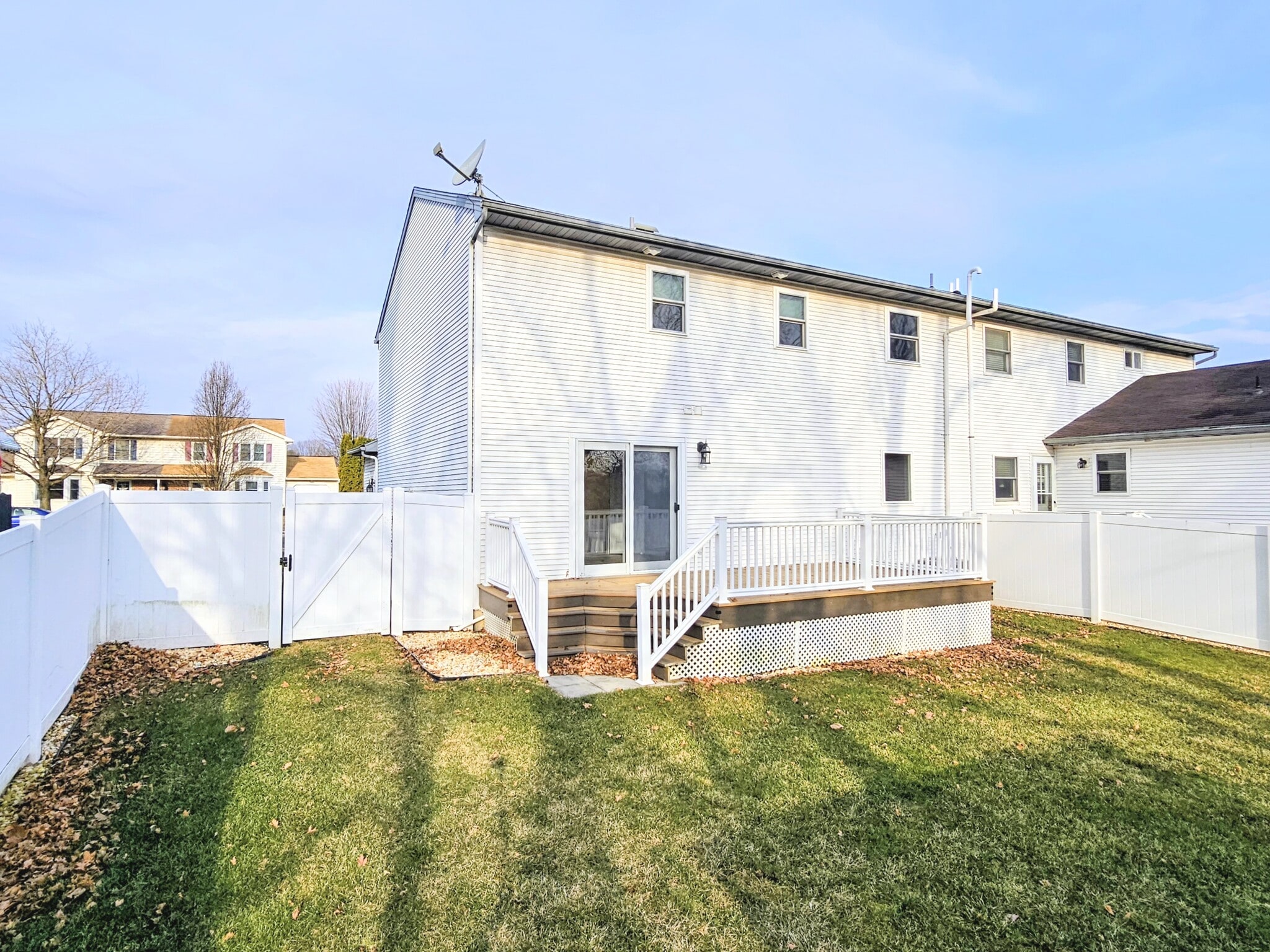 Building Photo - 91 Sunrise Cir