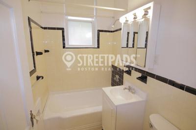 Building Photo - 1 bedroom in Boston MA 02135