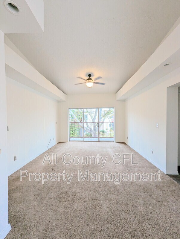 Building Photo - 4533 Lakeway Dr