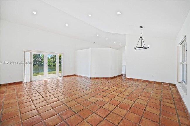 Building Photo - 14531 Hampton Pl