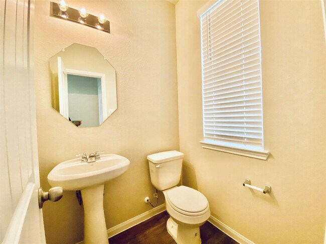 Building Photo - 24639 Signorelli Way