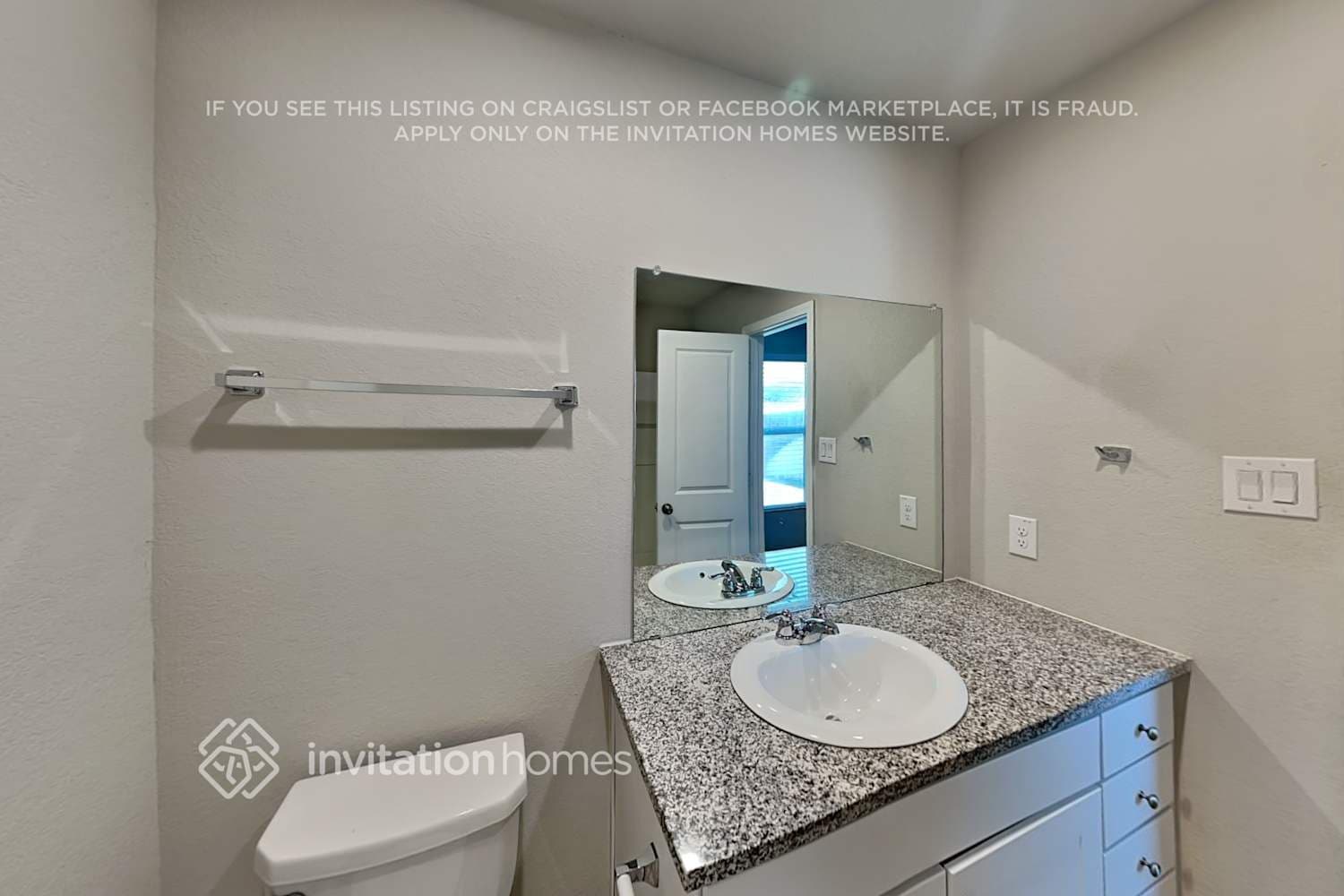 Building Photo - 138 Pasadena Pl