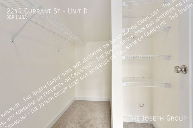 Building Photo - 2249 Currant St