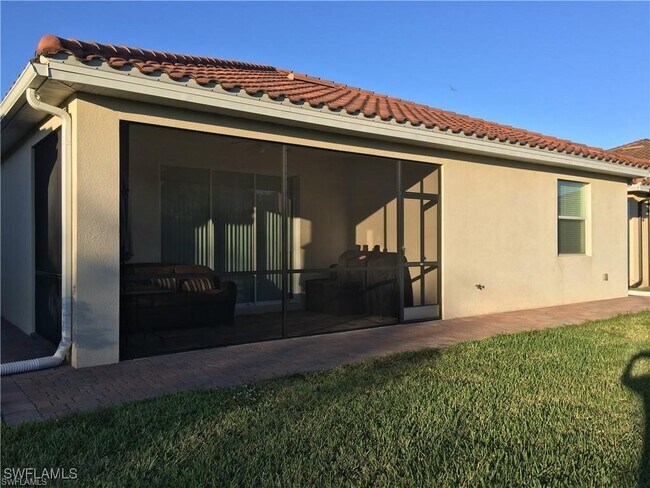 Building Photo - 2338 Heydon Cir E
