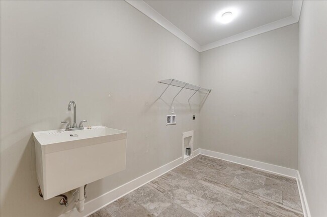 Building Photo - Beautiful, 5 bedroom Ooltewah Home!