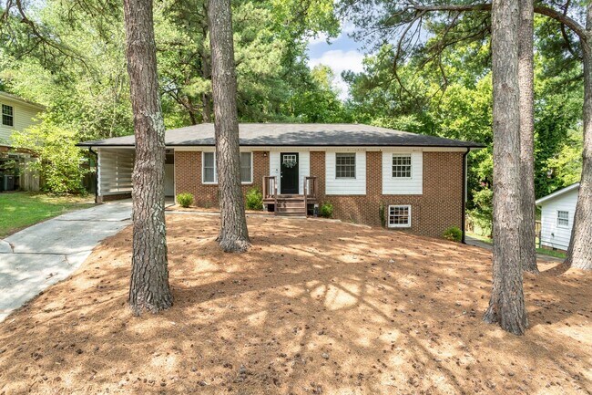 Building Photo - 2212 Foxtrot Rd