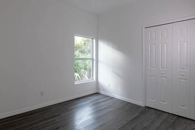 Building Photo - 442 Tobias St