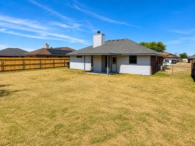 Building Photo - 1804 Moonstone Dr