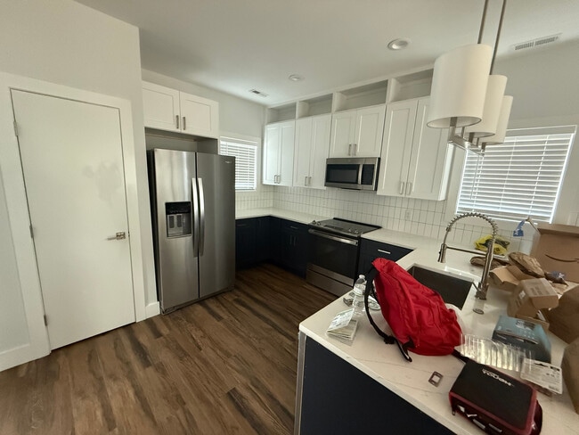 Building Photo - Room in House on S Alston Ave