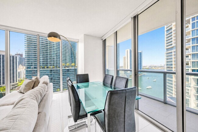 Building Photo - 485 Brickell Ave