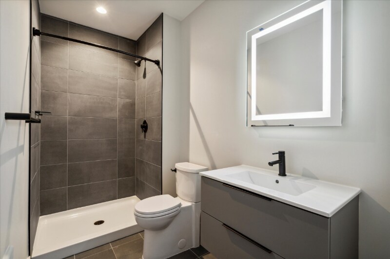 Building Photo - 173 W Berks St