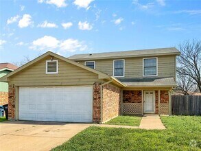 Building Photo - 1537 Lincolnshire Way