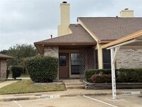 Building Photo - 1842 Silverwood Ln