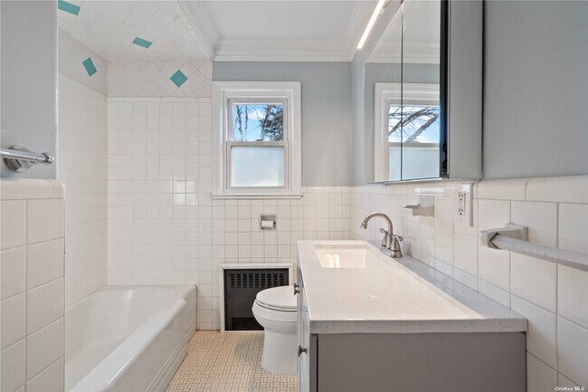 Building Photo - 31 Woolsey Ave