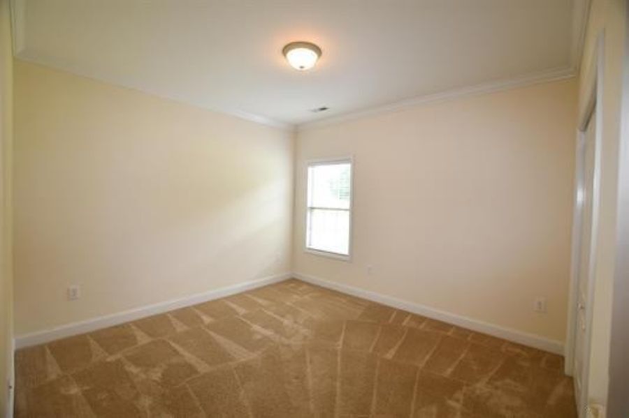 Building Photo - 115 Sage Willow Dr SW