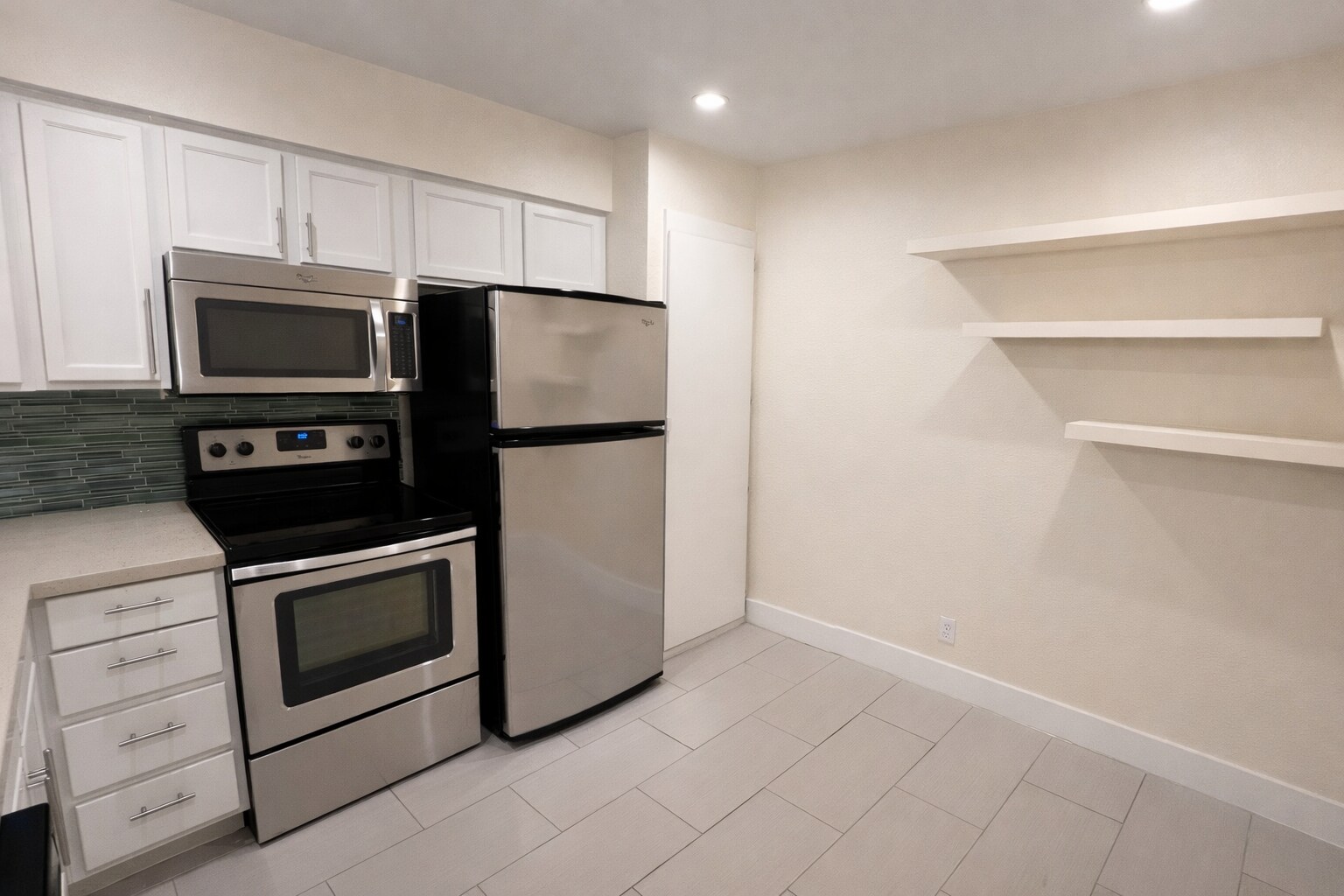 Building Photo - 4777 Cedar Springs Rd