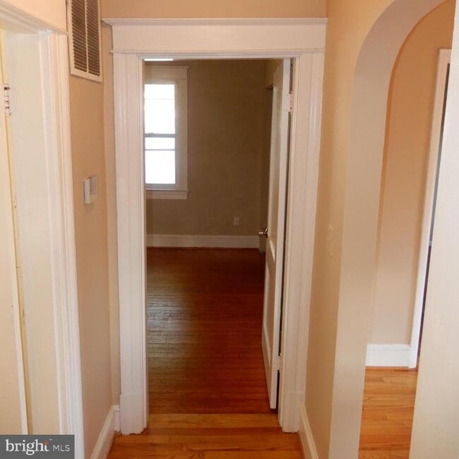 Building Photo - 2910 16th St S