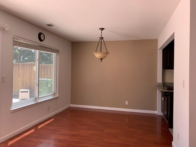 Building Photo - 3932 Harlequin Terrace