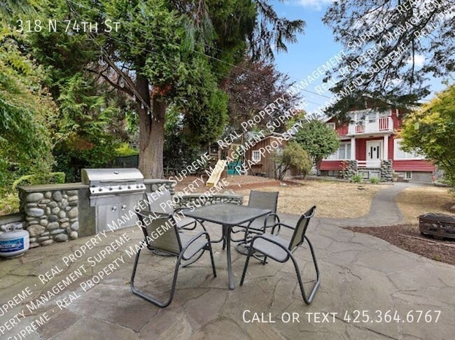 Building Photo - 318 N 74th St
