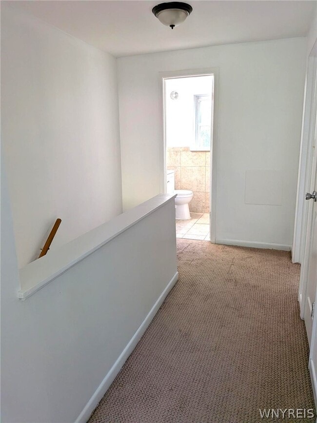 Building Photo - 253 Glenhaven Dr