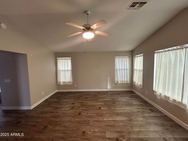 Building Photo - 1611 W Musket Way