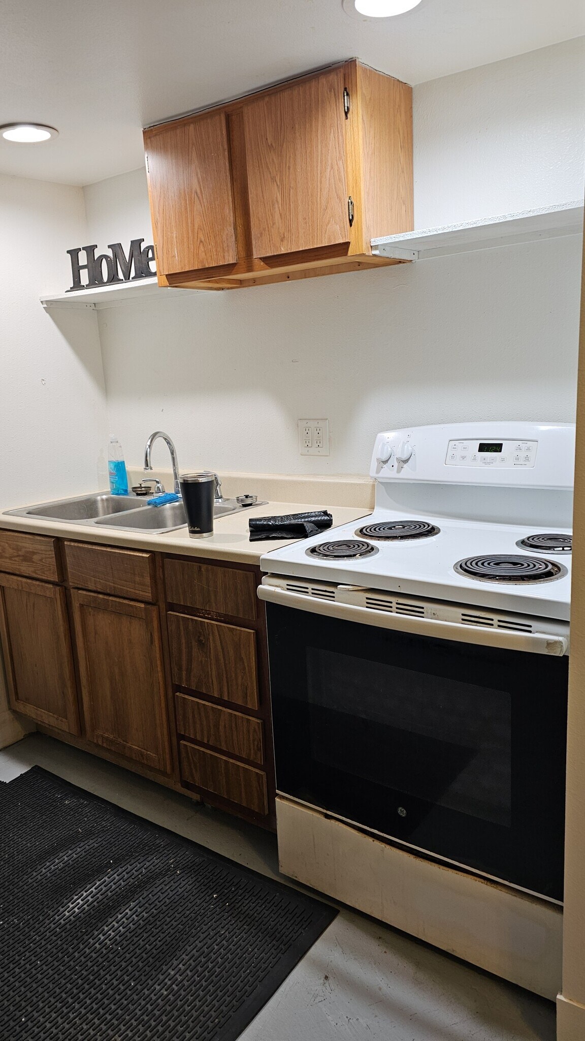 Building Photo - 120 S 14th St