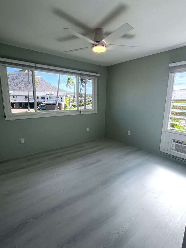 Building Photo - Koko Isle Circle - 4 bedroom, 3 bath townh...