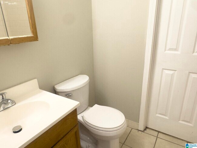 Building Photo - 436 Henry St