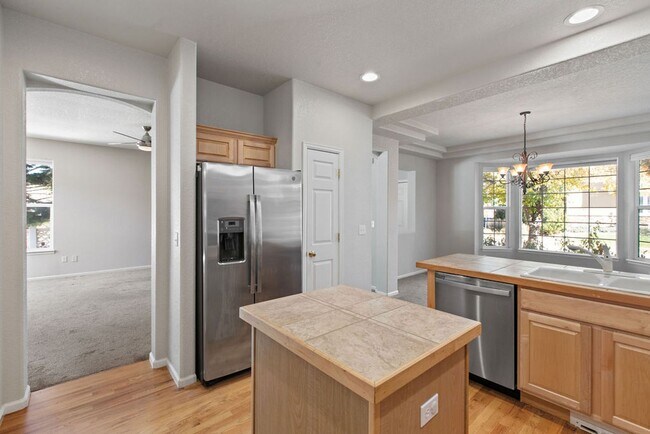 Building Photo - Beautiful 4 bedroom in Observatory Village