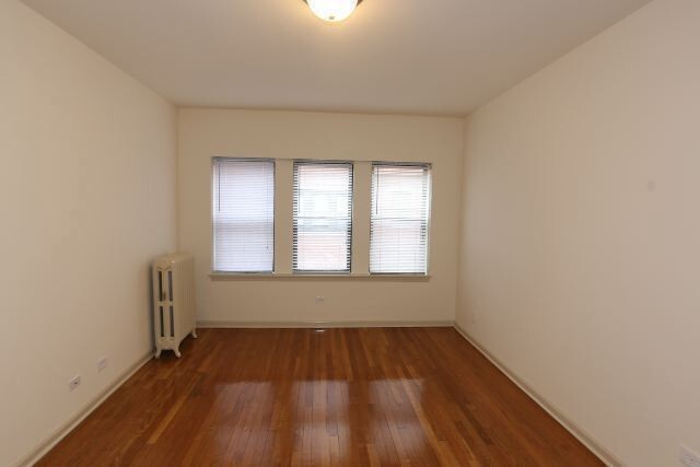 Building Photo - 5746 N Winthrop Ave