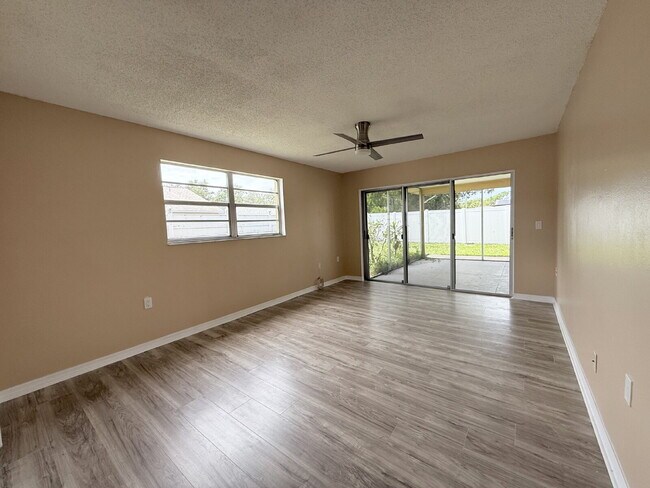 Building Photo - 7702 Ivory Terrace
