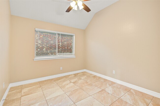 Building Photo - 10506 Pleasant Villas Ln