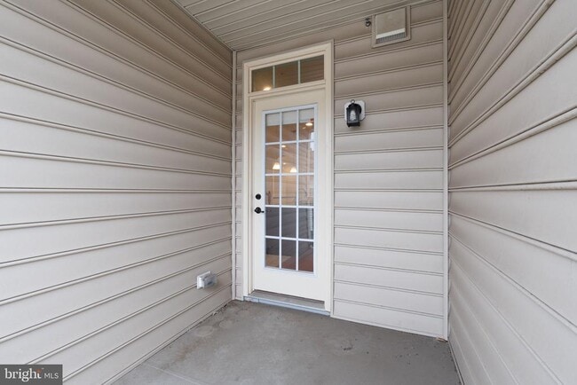 Building Photo - 8129 Greenbelt Station Pkwy