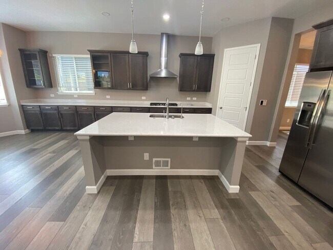 Building Photo - Incredible Home in Parker