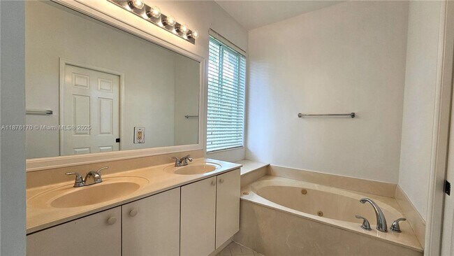 Building Photo - 686 Conservation Dr