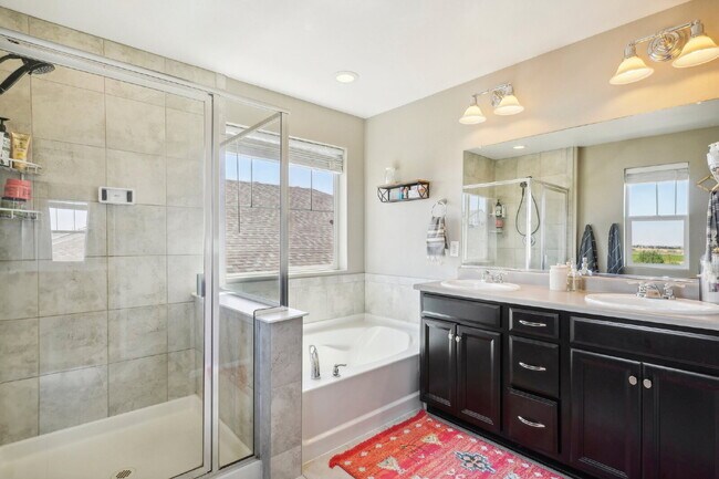 Building Photo - "Spacious 4-Bedroom Retreat with 2.5 Baths in Reunion!"