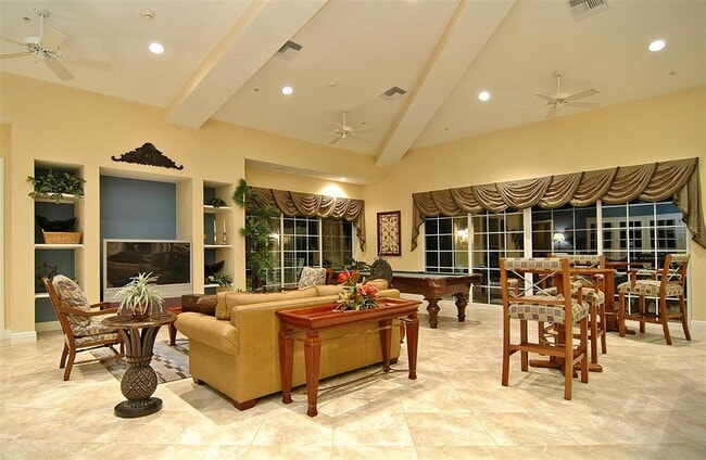 Building Photo - 8363 Miramar Way