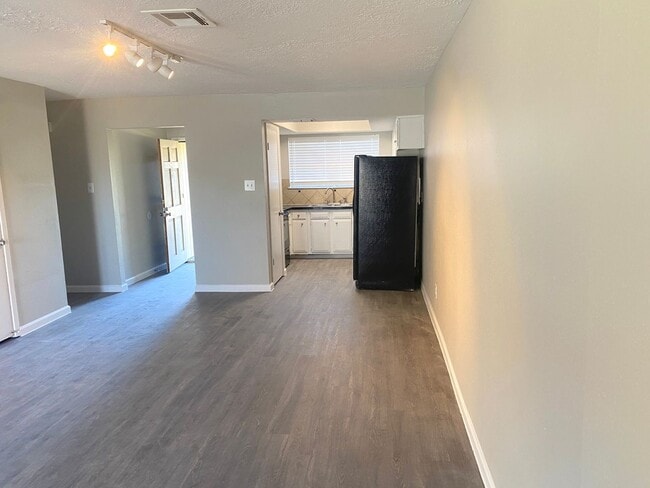 Building Photo - Ready to Move?