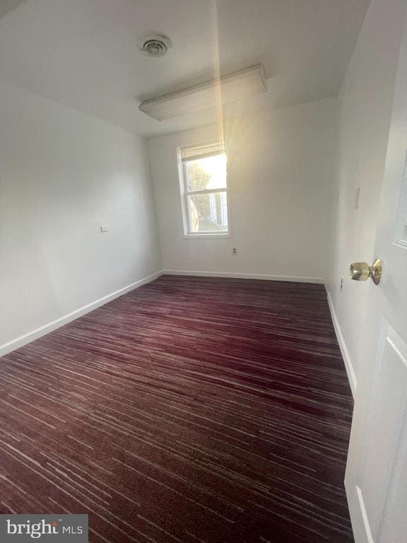 Building Photo - 7909 Oxford Ave