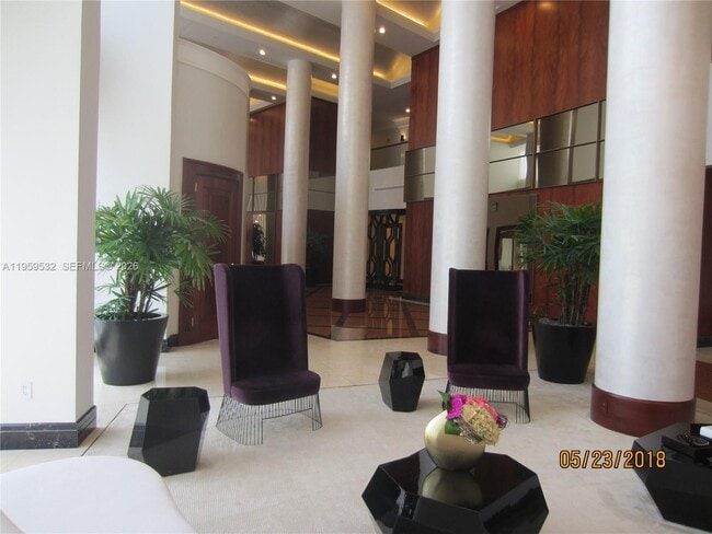 Building Photo - 9601 Collins Ave