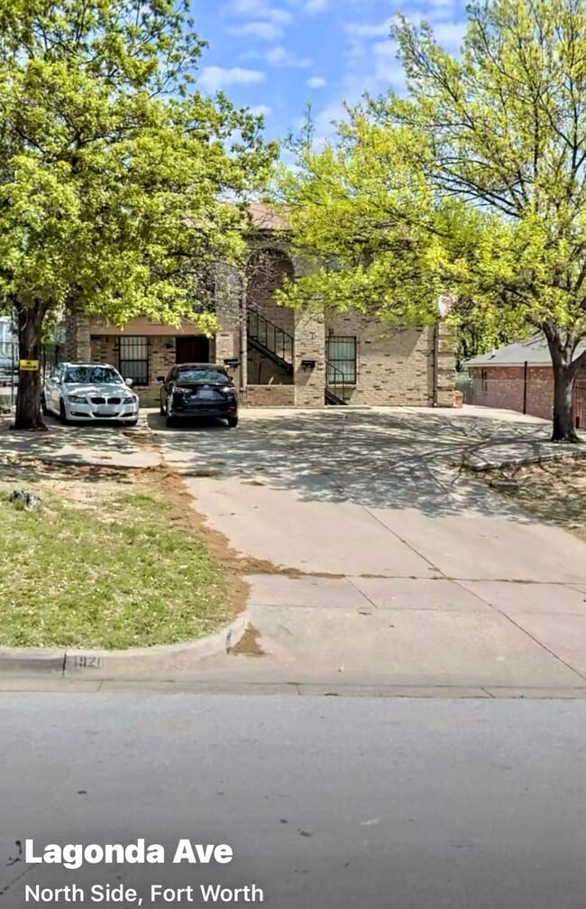 Building Photo - 1920 Lagonda Ave