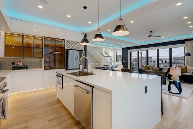 Building Photo - 2111 Cahal Ave
