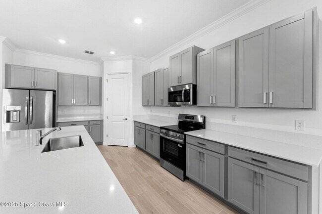 Building Photo - 1464 Island Ave NW