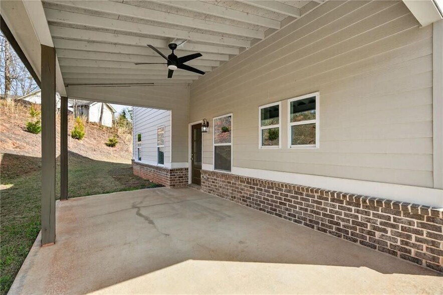 Building Photo - 1226 Bloomsbury Ln