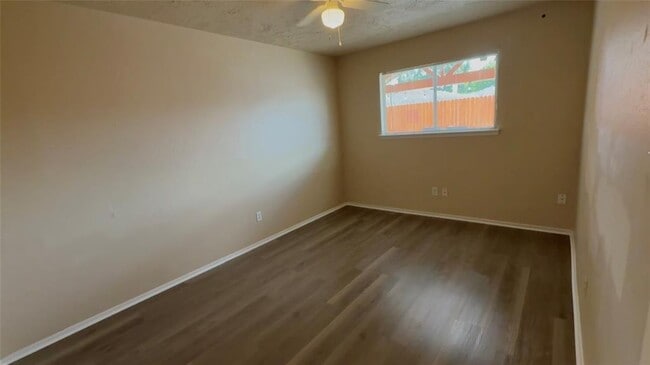 Building Photo - 1371 Stevenage Ln