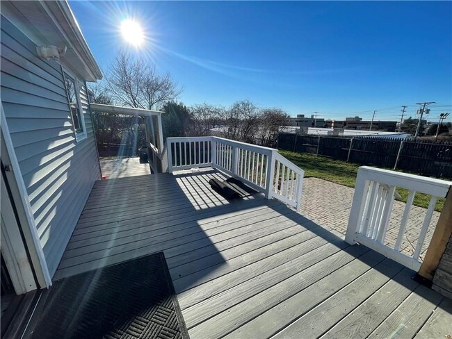 Building Photo - 9 Wilson Rd